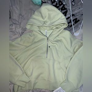 SOLD nwt lululemon half zip scuba- dewy